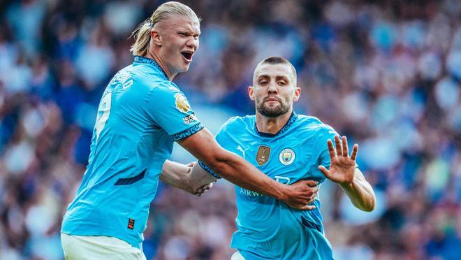 参与足球运 参与足球运